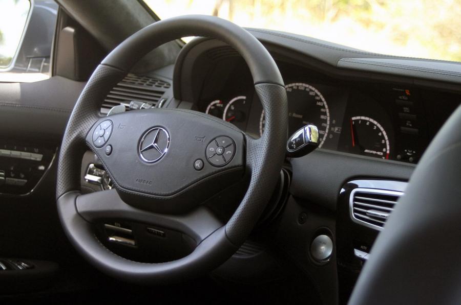  Mercedes-Benz CL63 AMG 2011 года  (фото 34 из 62)